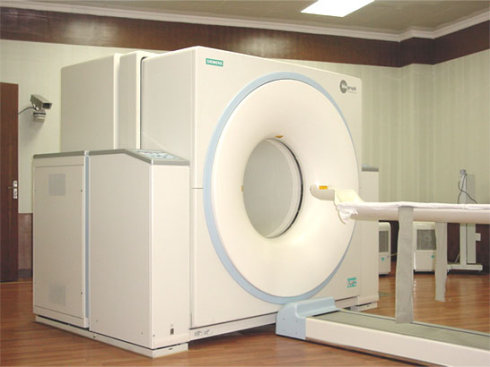 肺癌监测中的 PET 与 CT